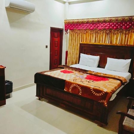 New Royal Residency Pechs Hotel Karachi Exterior photo